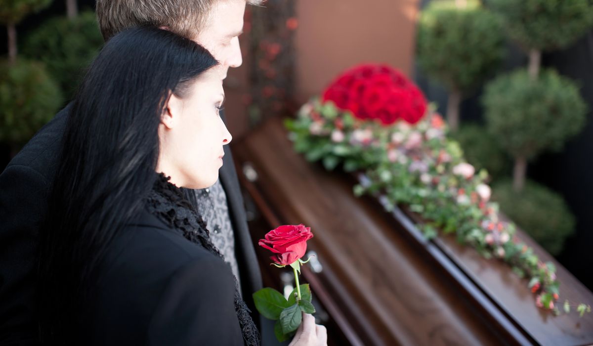 Begravningsblommor arrangemang